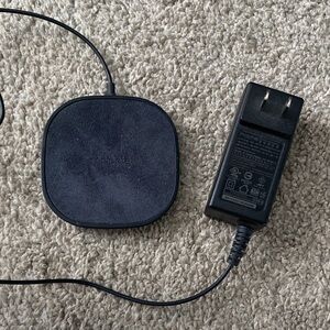Mophie Black Charging Pad with Adapter